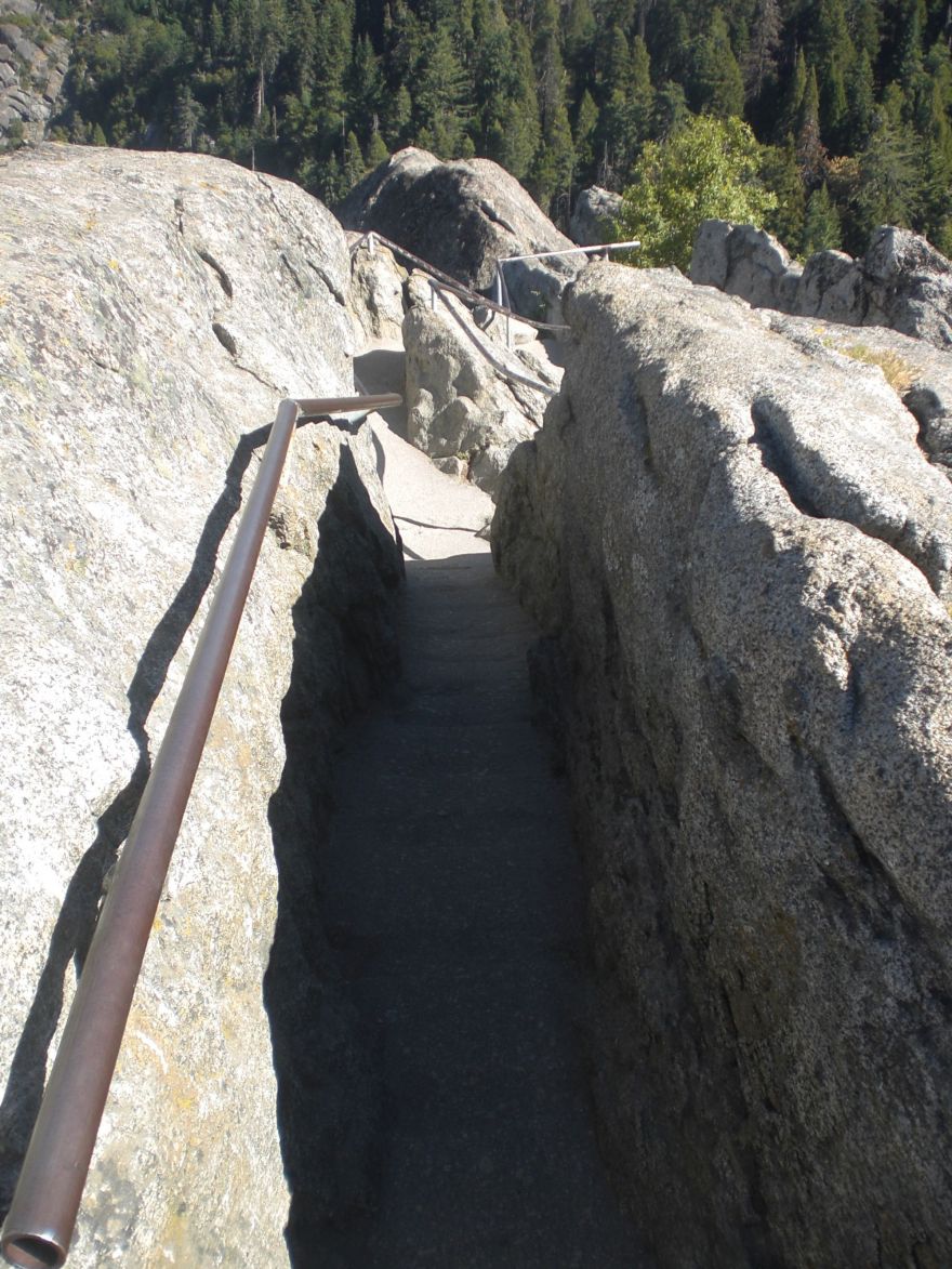 How to experience the best view in Sequoia National Park