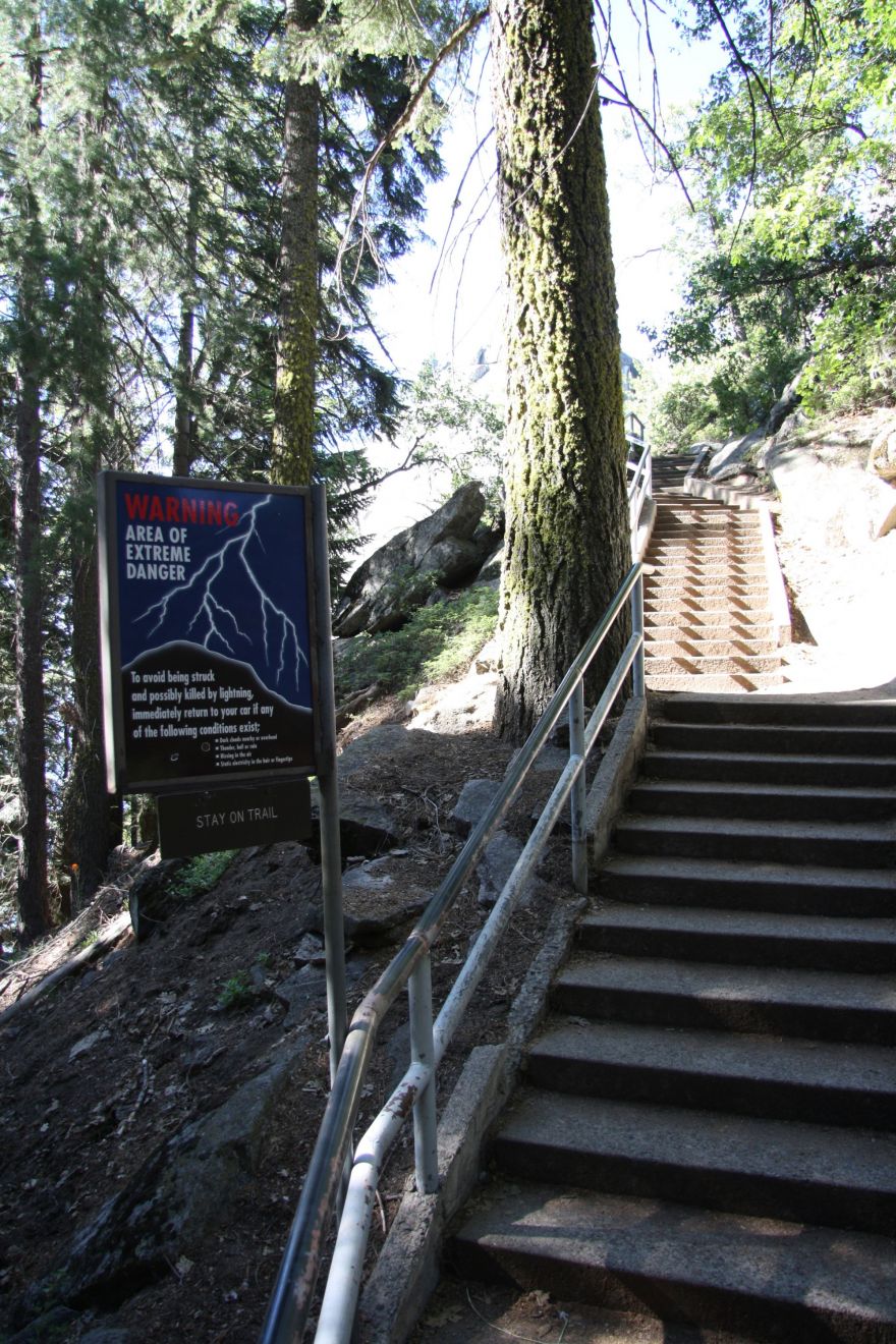 How to experience the best view in Sequoia National Park