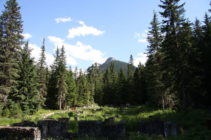 Great Glacier Crest Trail